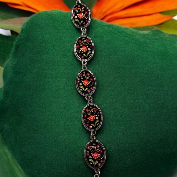 Gorgeous floral clear cabochon dome bracelet Stainless Steel Adjustable 7”-8” - Picture 4 of 15